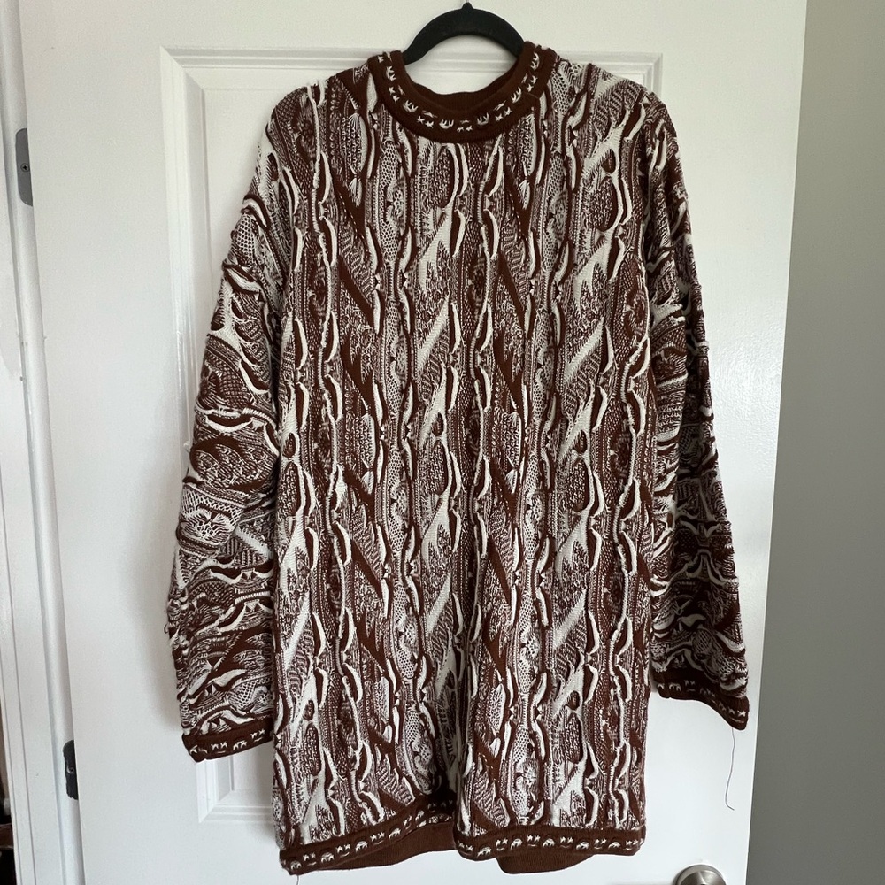 **Vintage** COOGI Brown and White Knit Sweater